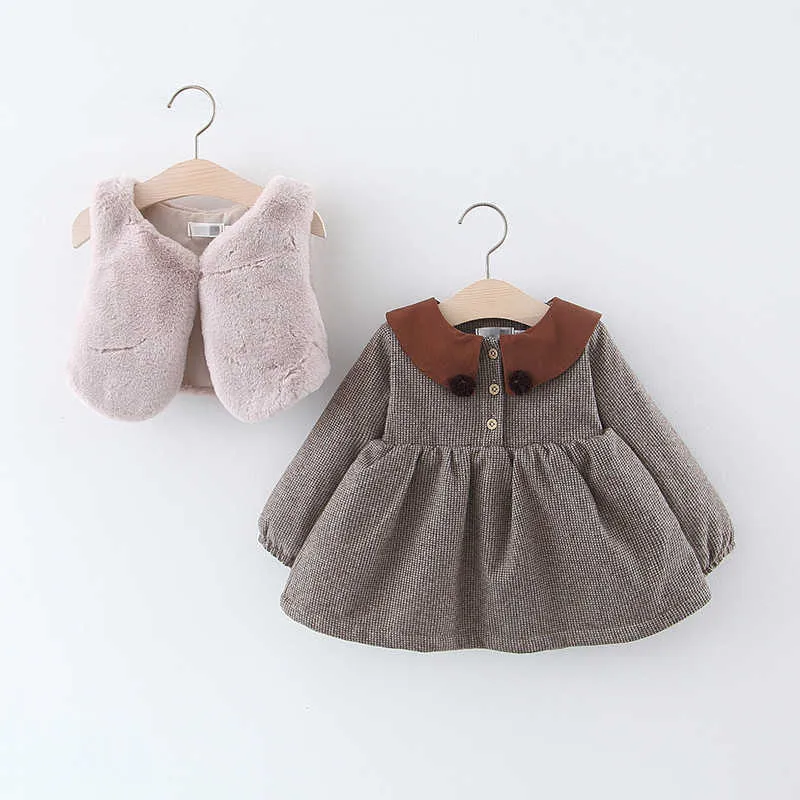 赤ちゃんの女の子冬の誕生日のドレス長袖の花柄プラスベルベットのドレス+毛皮ベスト幼児服衣装210528