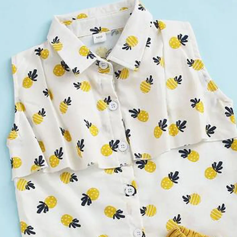 Summer Children's Suit Cartoon Pineapple Print Cotton Short-sleeved Shirt Shorts Two-piece Girl Clothes 210515