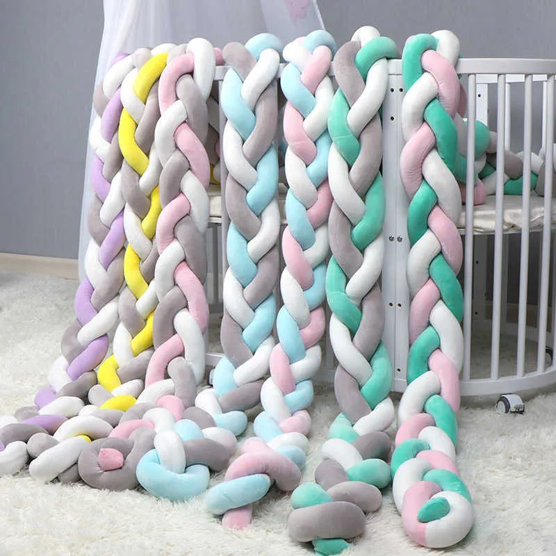 1M/2M/3M Baby Crib Protector Knot Baby Bed Bumper Weaving Plush Infant Crib Cushion For borns Nursery Bed Bumper Room Decor 211025
