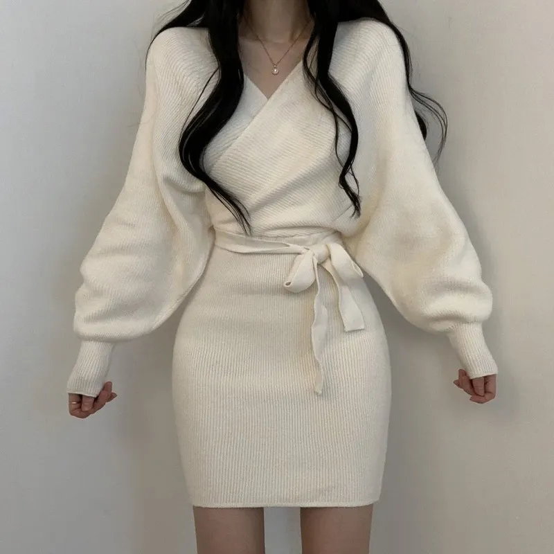 Kimutomo Vintage gestrickte Kleider Frauen V-Ausschnitt Slim Taille Lace Up Laterne Hülse Minikleid Frühling Herbst Korea Chic 210521