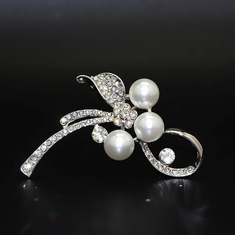 Fashion Pearl Rhinestone Corsage Brooches Unisex Women And Men Brooch Pin Simplicity Personality Hip Hop Coat Accessories