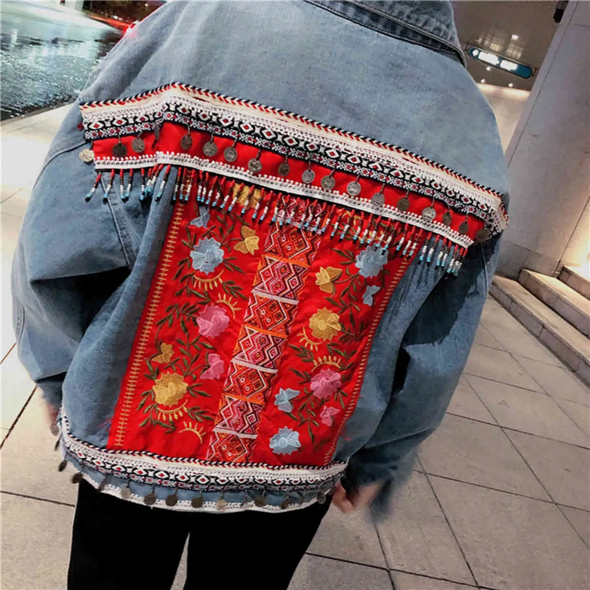 Jastie Hippie Chic Beaded Tassel Boho Denim Jacket Floral Embroidered Women Jackets Autumn Winter Oversized Casual Outerwear Top 210419