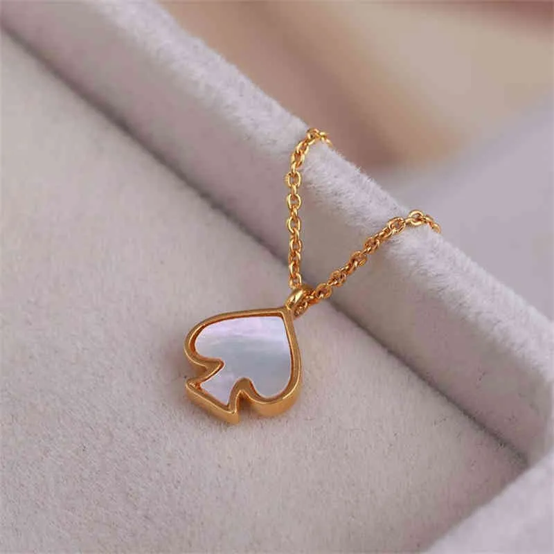 Europese en Amerikaanse sieraden wholale van Moeder Van Parel Shell Perzik Heart Hanger Simple Women's Short Chain