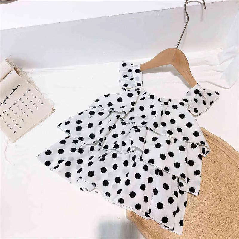 Summer Dzieci Ubrania Dots Off The Ramię Suspenders Topshorts Dość Koreańskie Little Girls Odzież Zestaw Wzburzyć Outfits G220310