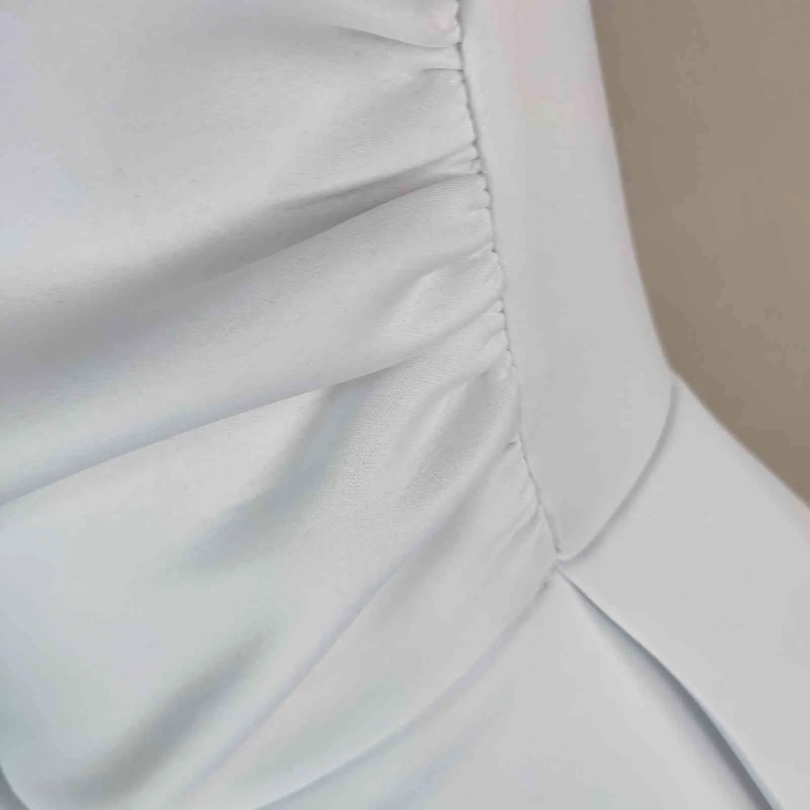 Białe sukienki Bodycon Slim Stylowe Eleganckie Panie Ruffles Split Kobiety Tight Tights Size Plus Size Kobiet Spłaszcz Zdarzenie Szaty Tuniki 210416