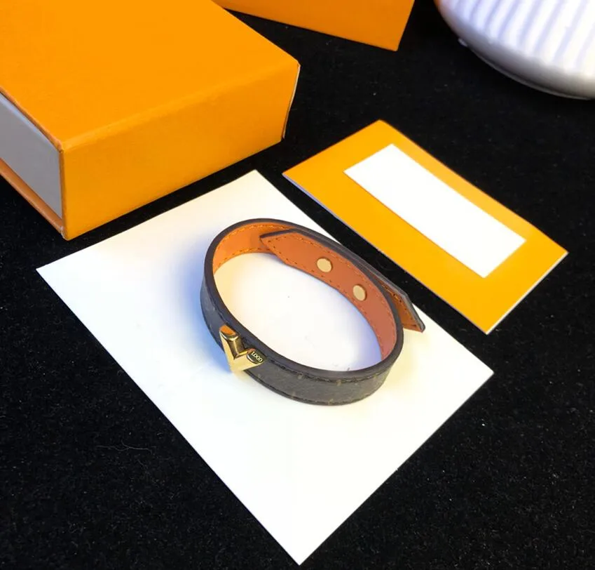 Designer Vrouwen Mannen Armbanden Paar Sieraden Liefdesbrief Armband Eenvoudige Armbanden Charm gift275v