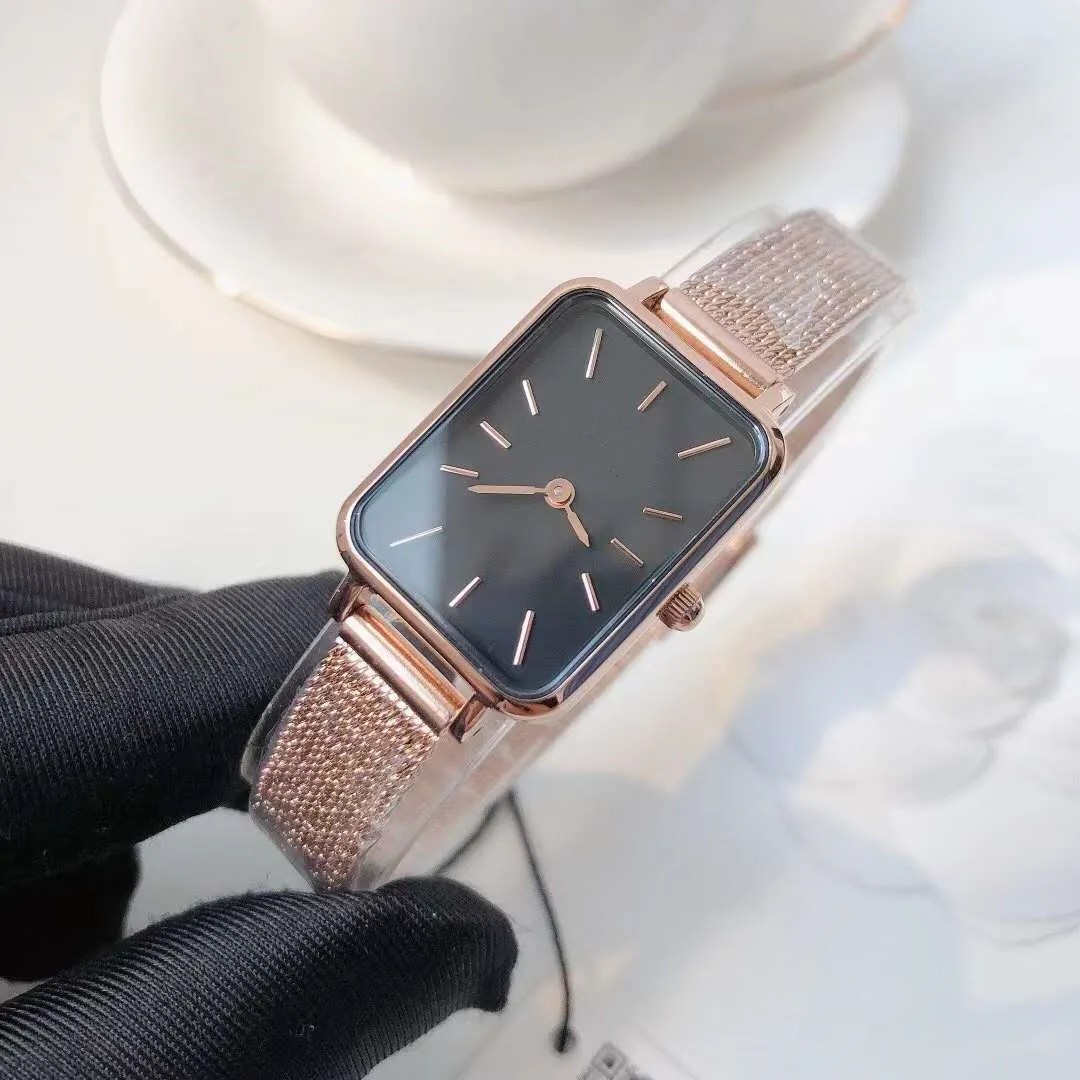2021 Модные брендовые часы 26 мм для девочек Элегантные цельнометаллические кварцевые часы из розового золота с квадратным циферблатом Высочайшее качество Женские часы Женское платье Wi248d