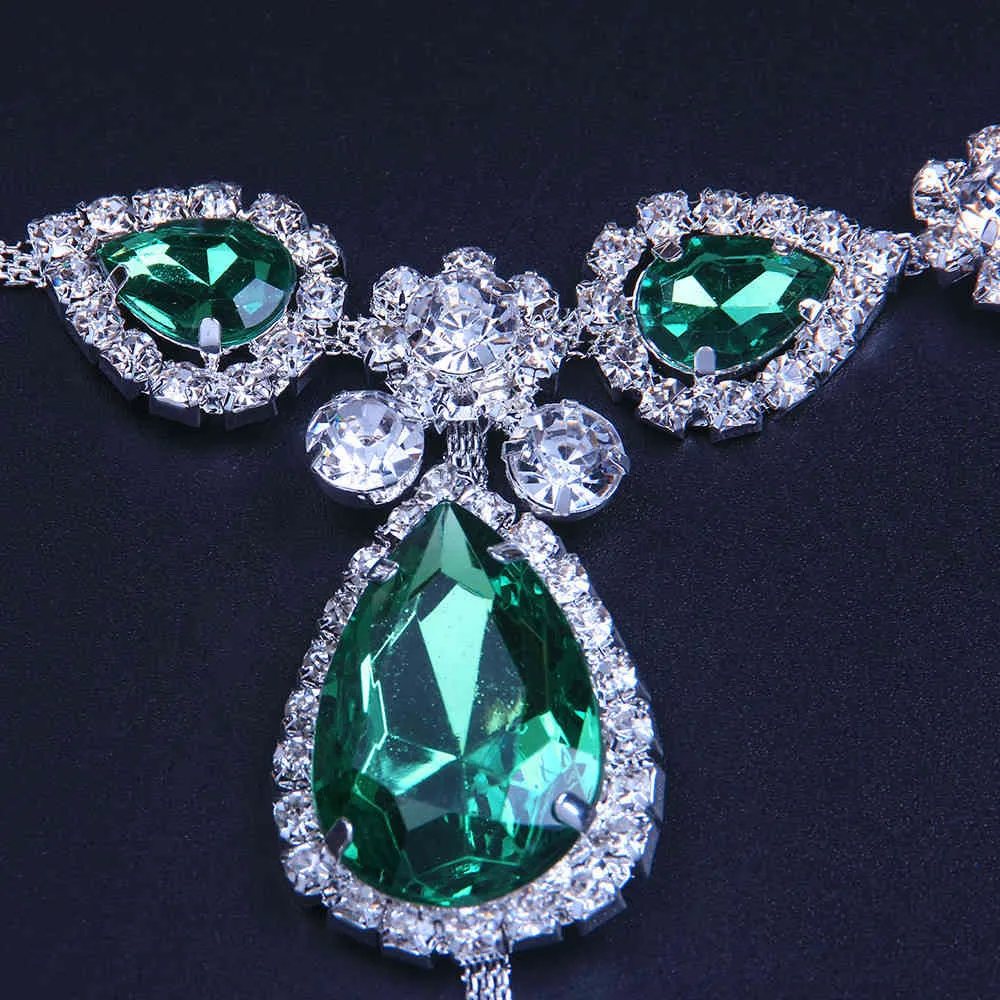 2020 Luxusgrüner Strass nicht durchdringender Schmuck für Frauen sexy Erwachsene Körpernippel Kette Halskette1881960