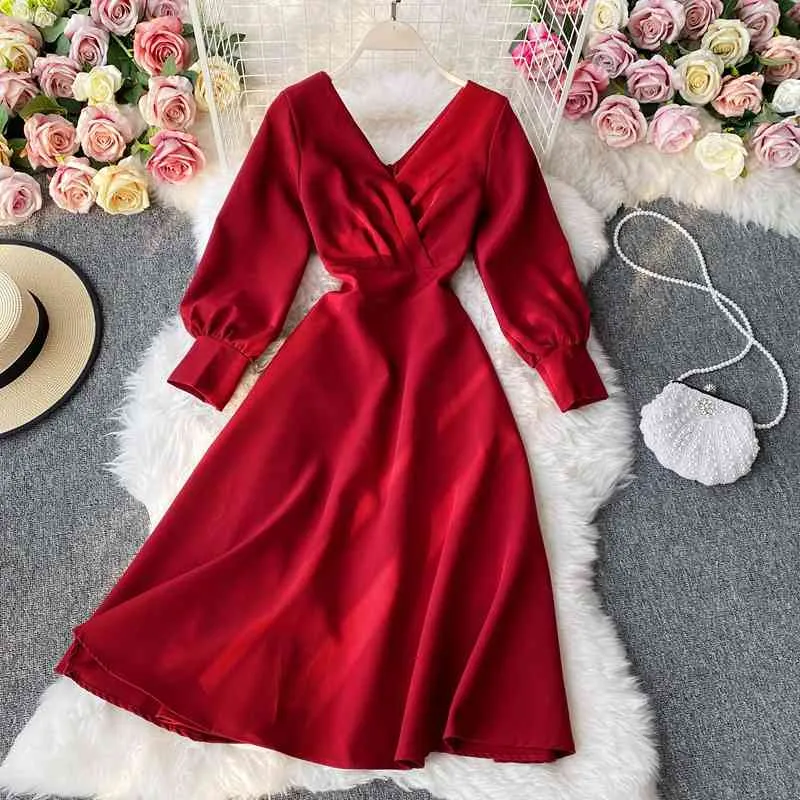 Ezgaga Elegant klänning Kvinnor Vintage Långärmad V-Neck Hög midja Holiday Party Dress Solid Klänningar Fransk stil Robe Vestidos 210430