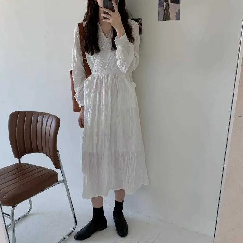 Women French Retro Pleated Dress V-Neck Solid Long Lazy Style Gentle Elegant Chic Female Fashion Clothe 210525