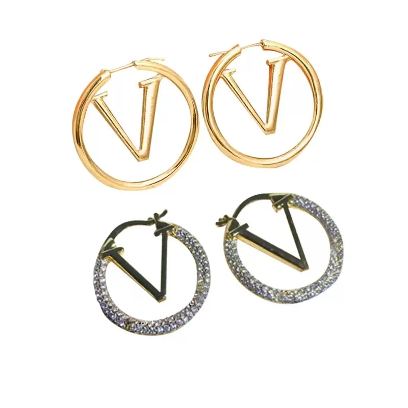 11 Style Womens Classic Stud Earring Fashion Gold Eartrop Vintage Hollow Earring Ladies Designers Earrings Luxurys Brand Ear Stud 275o