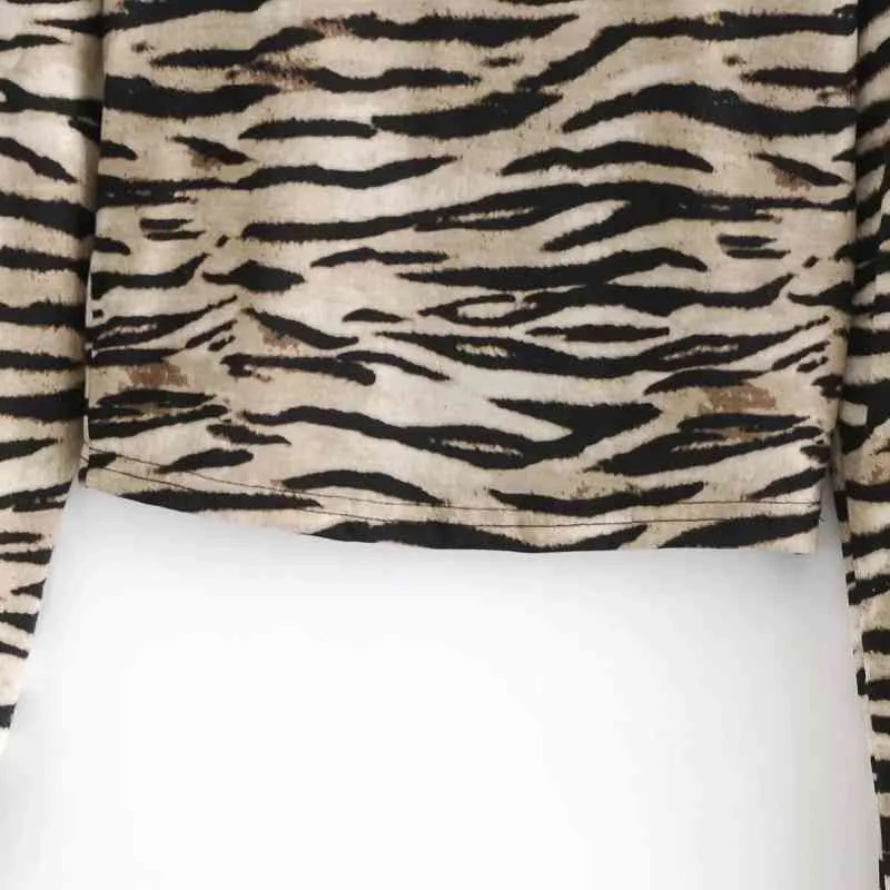T-shirt corta sexy da donna con stampa leopardata da donna primavera T-shirt corta da donna casual a maniche lunghe T1396 210430