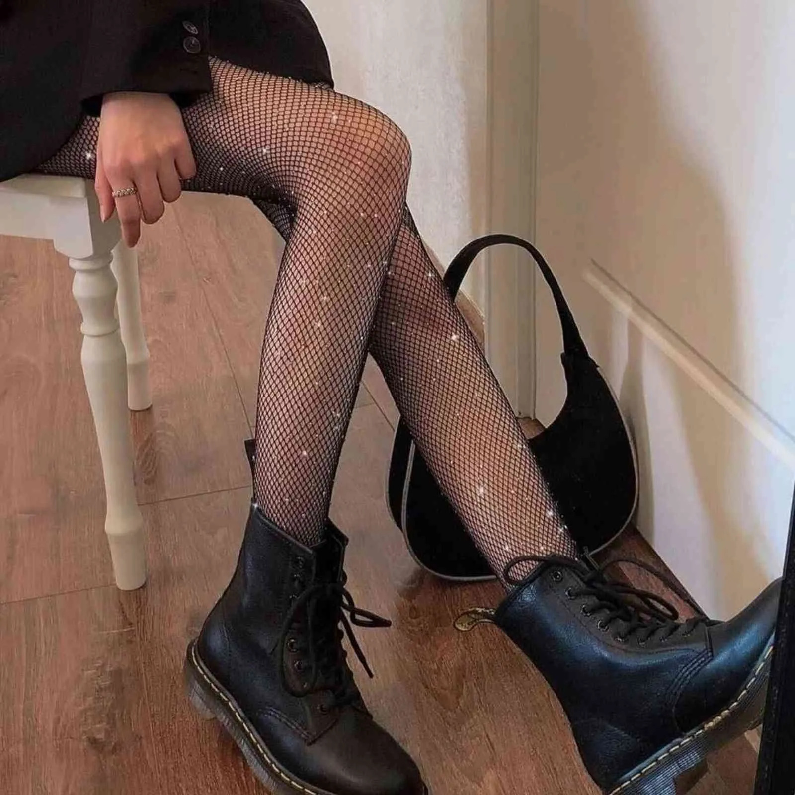 Kadın Parlak Fishnet için Seksi Taytlar Mesh Külotlu Nefes 2021 Yeni Moda Rhinestone Vücut Çorap Naylon Parlak Kulübü Külotlu Hortum Y1130