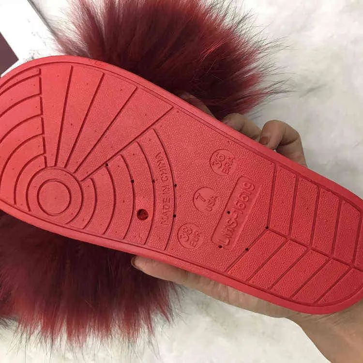 2018 réel rouge fourrure de raton laveur pantoufles femmes diapositives renard cheveux plat moelleux mode maison été grande taille naturel fourrure tongs chaussures H1122