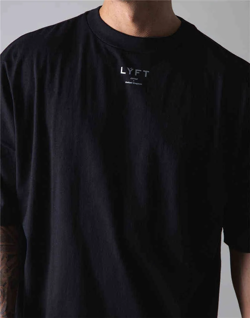 BORN TO LYFT Hommes Coton À Manches Courtes T-shirt Noir Mâle Marque T-shirt Gym Tee Tops Mode D'été Lâche Casual Hommes Chemise Vêtements G1222
