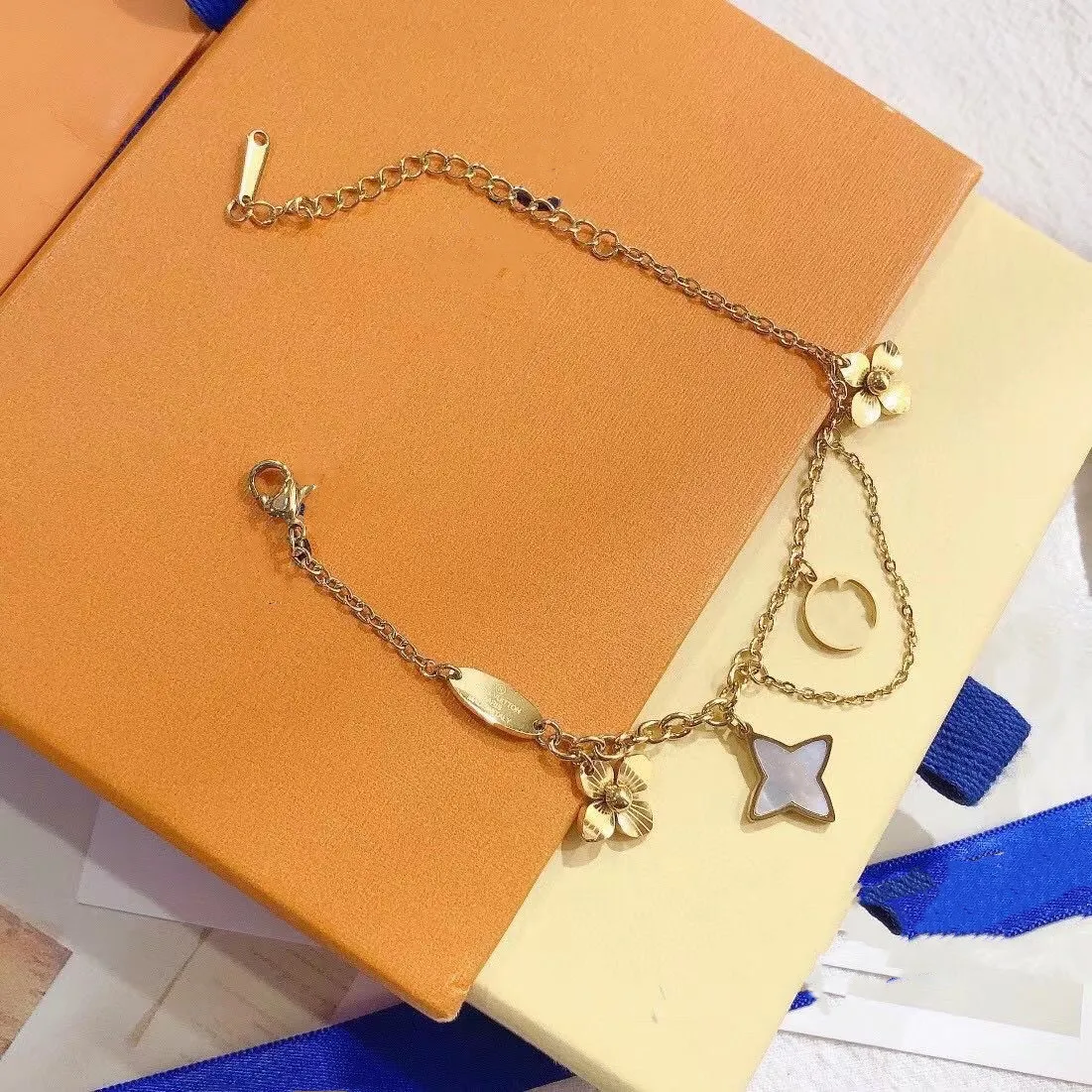 Jóias de luxo feminino couro designer pulseira com coração ouro marca high end elegante moda pulseiras colar236d