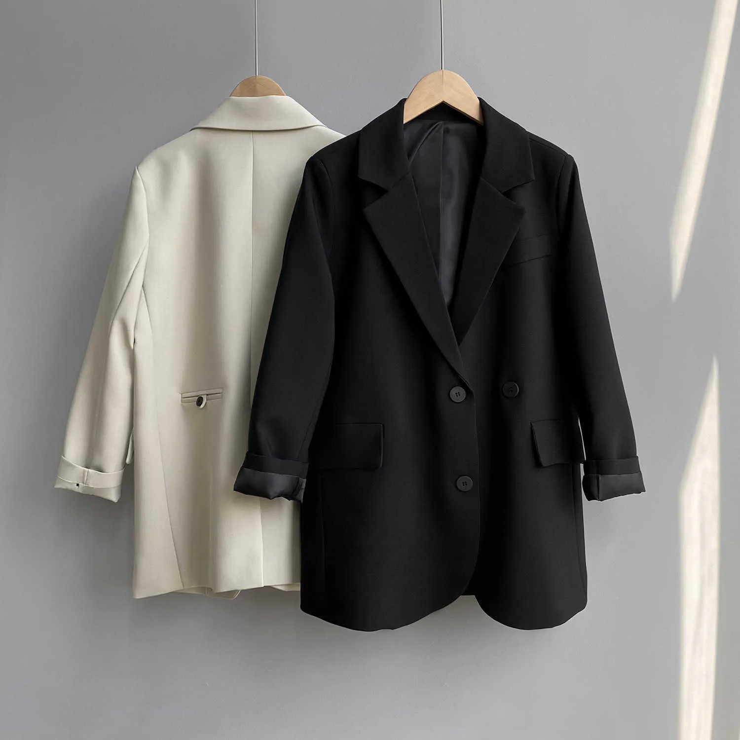 Zweireiher Übergroße Schwarz Blazer frauen Frühling Herbst Drapieren Einfarbig Lose Anzug Jacke Büro Dame 211019