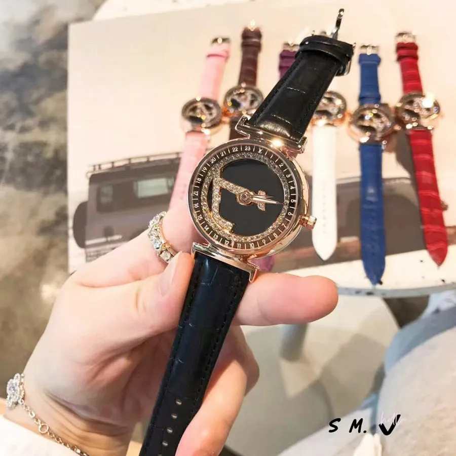 Varumärkesur för Women Lady Crystal Big Letters Style Leather Strap Quartz Wrist Watch L50235i