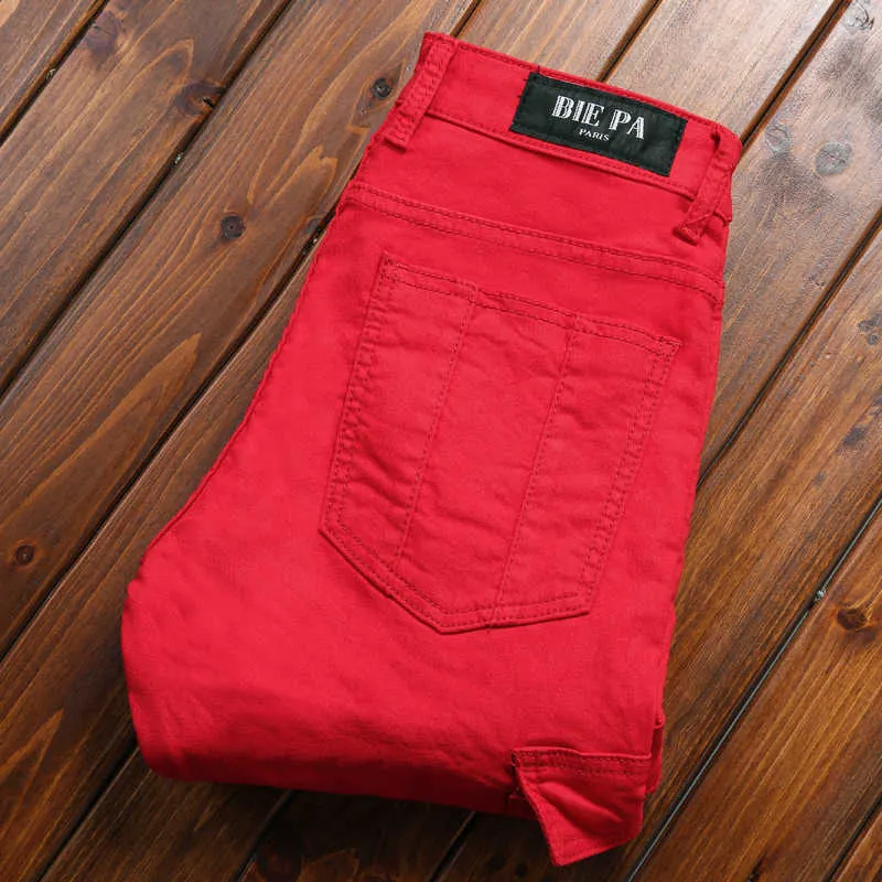 Jeans för män Skinny Slim Fit Röd vår 2021 Nya Multi Fickor Designer Streetwear Hip Hop Denim Pants Patchwork Mäns byxor X0621