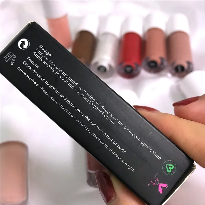 Tubo de brillo de labios blanco redondo de etiqueta privada Brillo de labios transparente brillante Lápiz labial mate desnudo personalizado propio