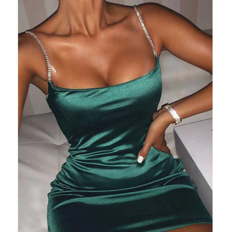 Yaz Kadın Seksi Elmas Spagetti Kayışı Bodycon Parti Elbise Bayanlar Siyah Kırmızı Yeşil Düşük Kesme Backless Slim Mini Vestidos Cortos 210604