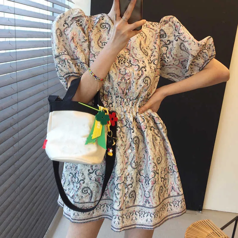 Korejpaa Frauen Kleid Koreanische Sommermode Retro V-Ausschnitt Druck Hohe Taille Kleiner Mann Blase Ärmel Kleid Rock Damen Kleid 210526
