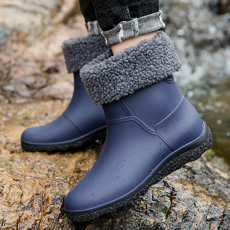 Winter Middle Tube Mens Waterproof Shoes Add Fur Keep Warm Non-slip Rain Boots Slip On Resistant Safety Rubber Shoes Size 39-44