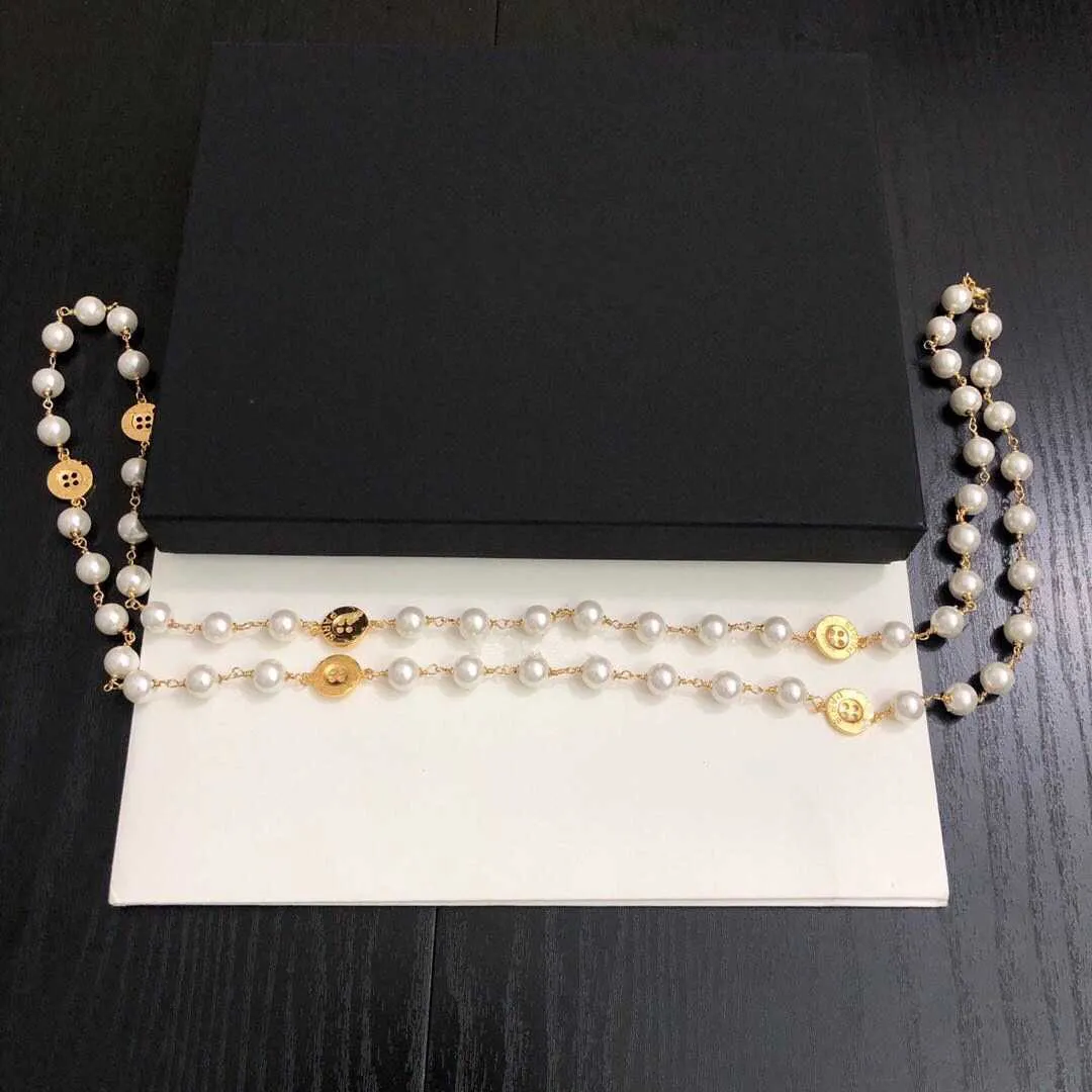 2020 Brand Fashion Jewelry Women Vintage Pearls Chain Bouttons Pendants Pearls Sweater Chain Party Fine Fashion Jewelry8361966