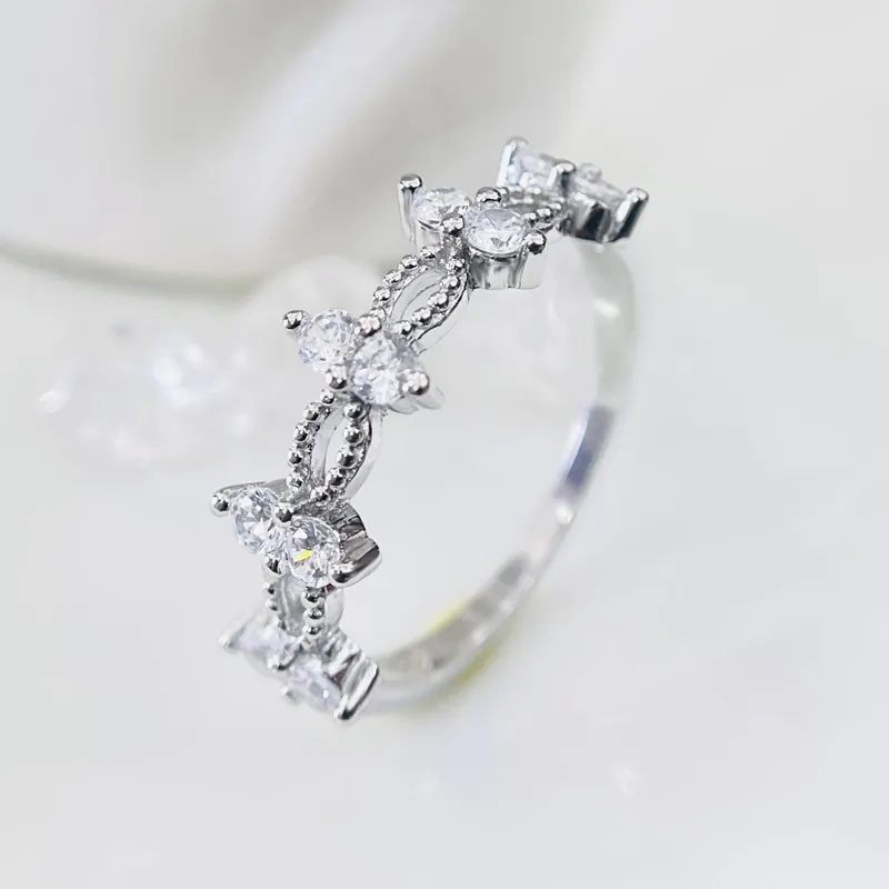 솔리드 925 스털링 실버 반지 시뮬레이션 된 다이아몬드 약혼 결혼식 여성을위한 간단한 손가락 반지 패션 쥬얼리 XJZ561