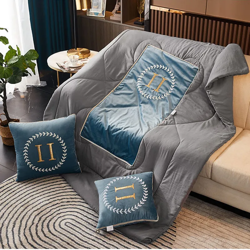 Modne koce literowe luksusowy projektant poduszki dekorator bolarki projektanci amortyzato