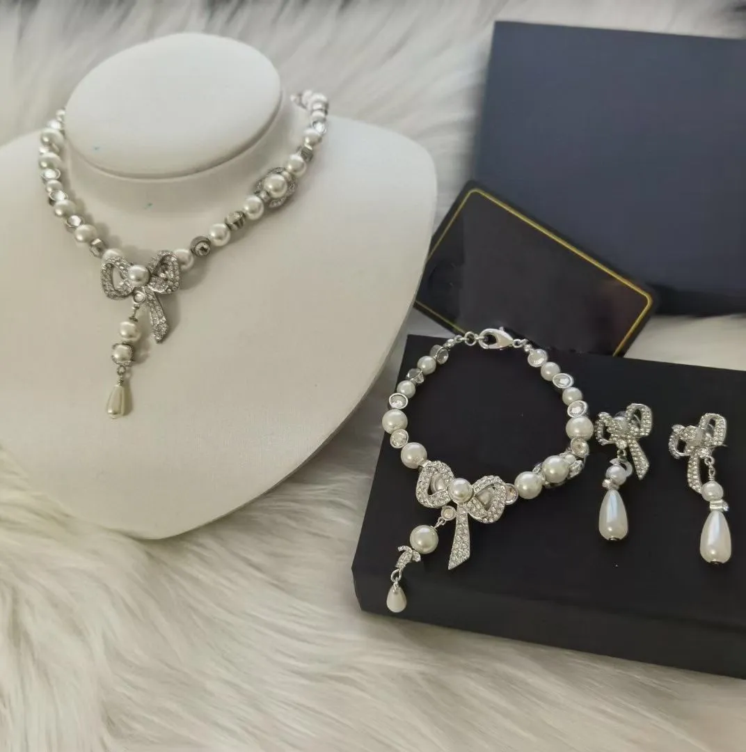 Topkwaliteit diamanten luxe parels Hanger kettingen voor vrouwen klassieke stijl fabrikanten geheel merkontwerp vintage popular244a