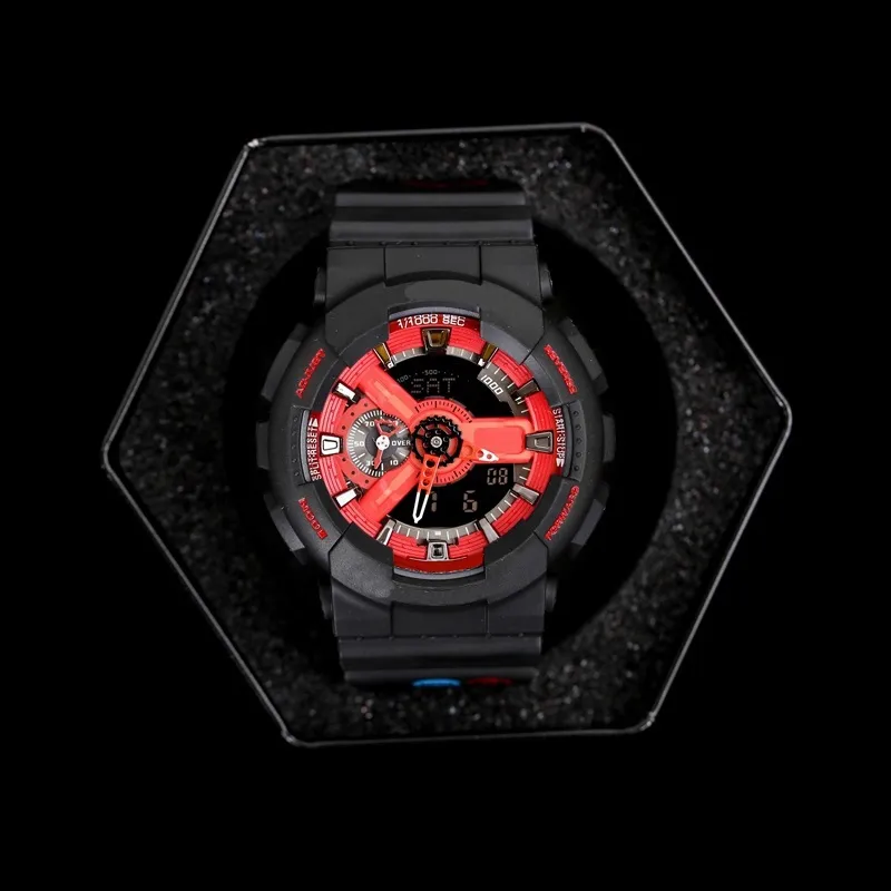 Nouveau G110 Montre mode cadran stéréo atmosphérique conception 3D édition saignante boîte en métal avec logo limité unique pour emballage à bulles277T