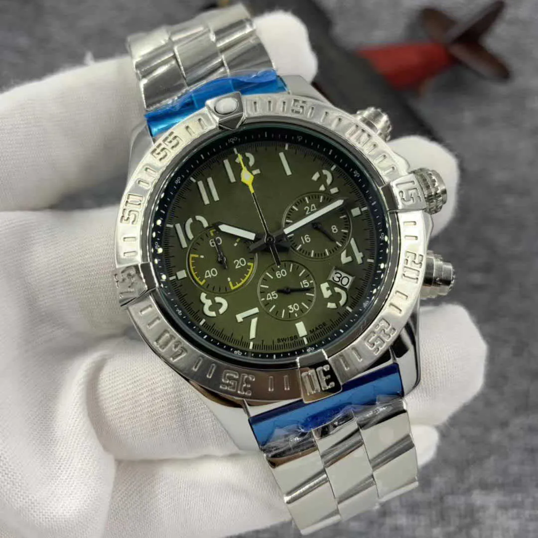 PVD ze stali nierdzewnej 316L zegarki Mężczyźni Avenger Quartz Chronograph 45 Nocna misja Zegarek zegarek stalowy zapięcie męskie Męskie ścieżki powietrzne WR214N