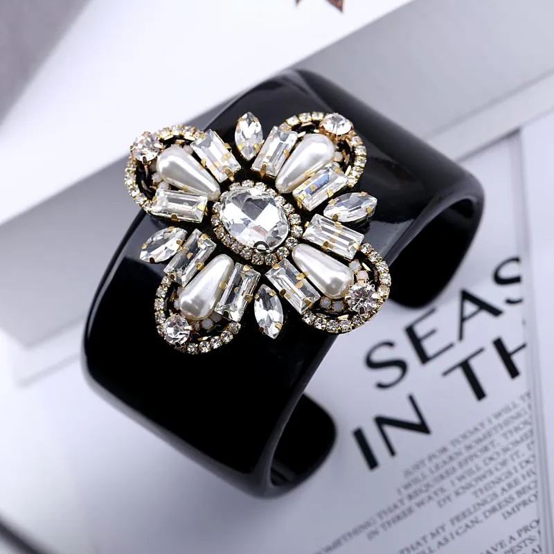 Bangle HAHA&TOTO Trendy Black Resin Inlaid Handmade Crystal Beaded Flower Statement Women Jewelry 3297215K