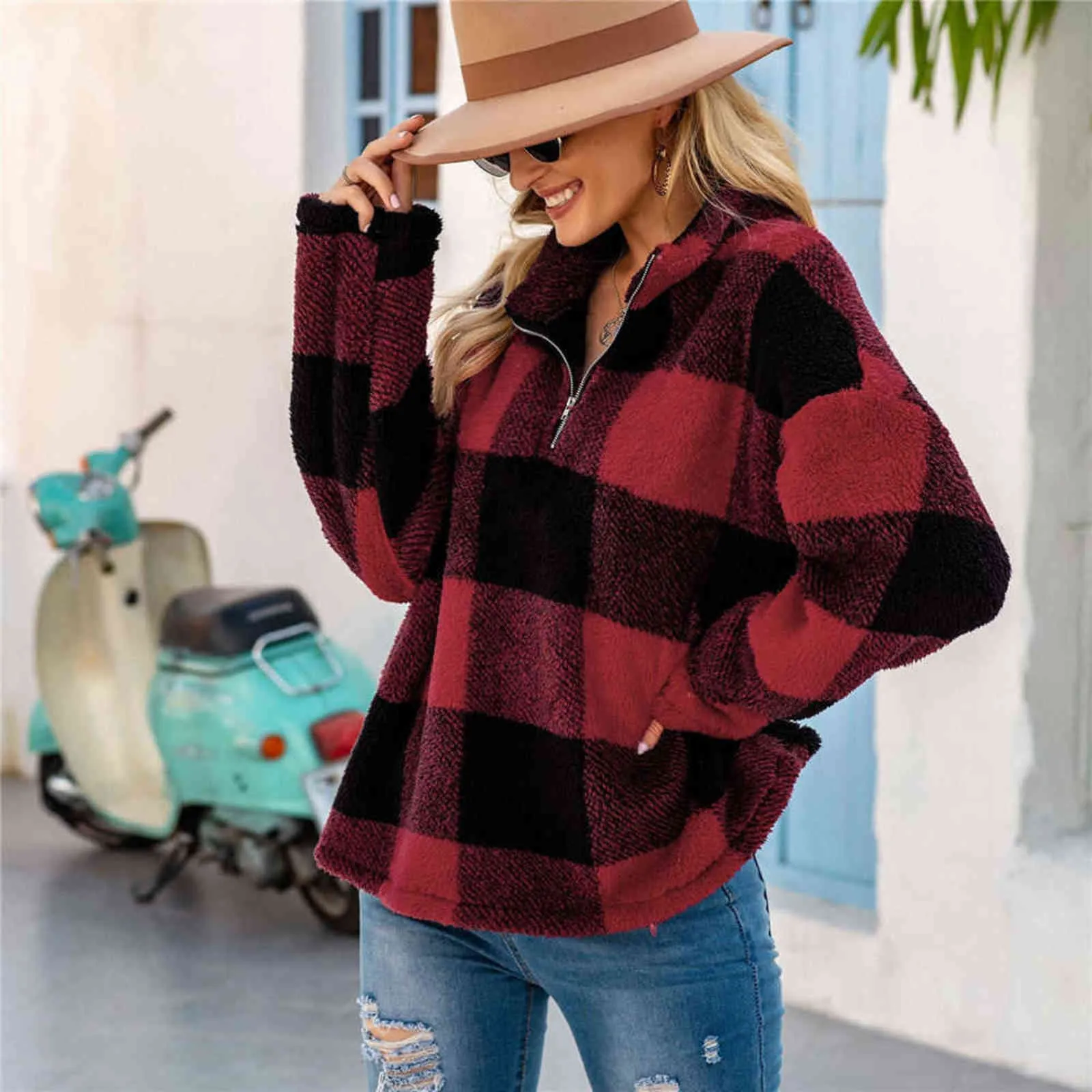 Femmes hiver Teddy pull moelleux Sherpa polaire Plaid pull 1/4 fermeture éclair pull à col roulé automne chaud Street Wear 211103