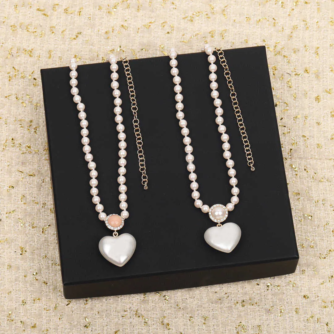 2022 Hot Brand Fashion Jewelry Women Pearls Chain Party Light Gold Color Heart Choker White Pink Beads Luxury Brand Pendant Hot