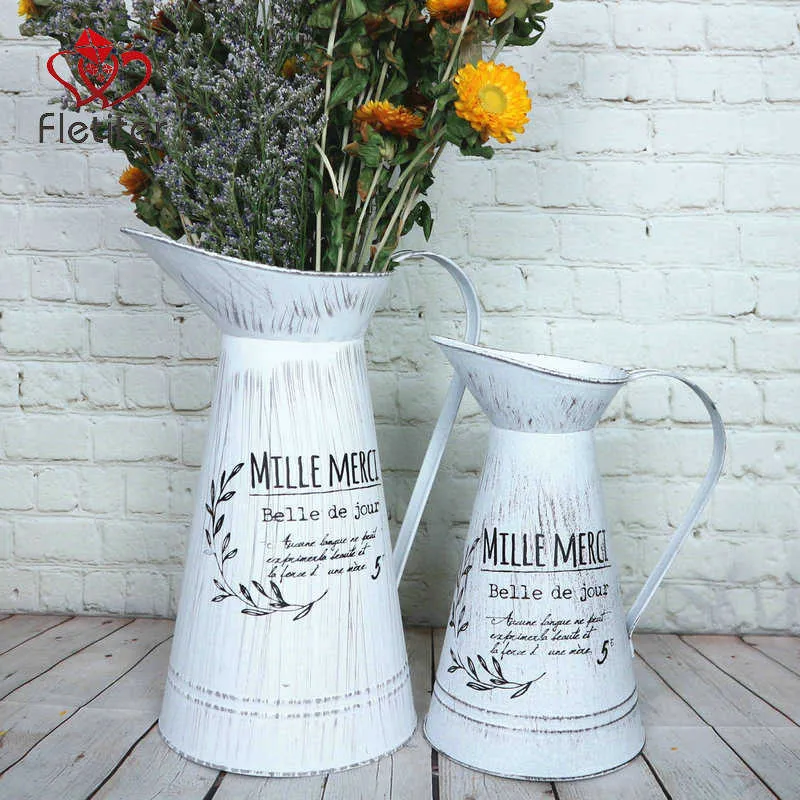 French Style Farmhouse Decorative Pitchers, Metal White Rustic Pitcher Vase Flower Jug for Home Decoration, Wedding Decor 210623