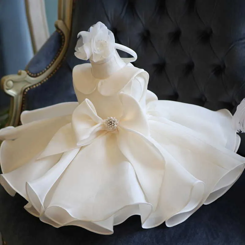Zomer tieners meisje feestjurk witte parels boog mouwloze prinses jurken bruiloft piano Voer kinderdag E01 210610 uit