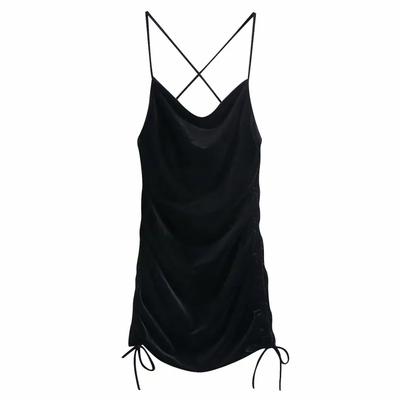 Sexig kvinna svart smal pläterad spaghetti strap mini klänning mode våren oäpless elasticitet kvinnlig parti 210515
