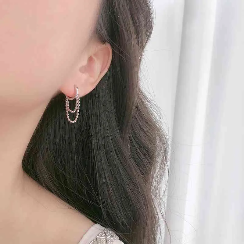 Silvology 925 Sterling Silver Flat Bead Nappa Cerchio Donna Elegante Giappone Corea Orecchini a catena Gioielli alla moda