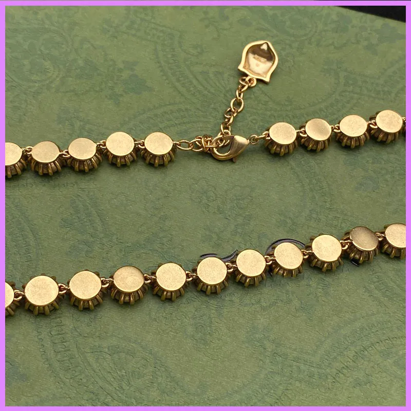 Новая модная женская ожерелье для роскошного дизайнера цветовых бриллиантовых ожерелья женские дизайнеры ювелирные изделия из золотого цвета Высокое качество для вечеринки D219699228