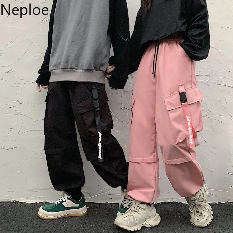 Neploe Casual Cargo Pants Femmes Harajuku Poche Droite Pantalon Streetwear BF Mode Coréenne Pantalon Nouveau Bas Plus La Taille 210422