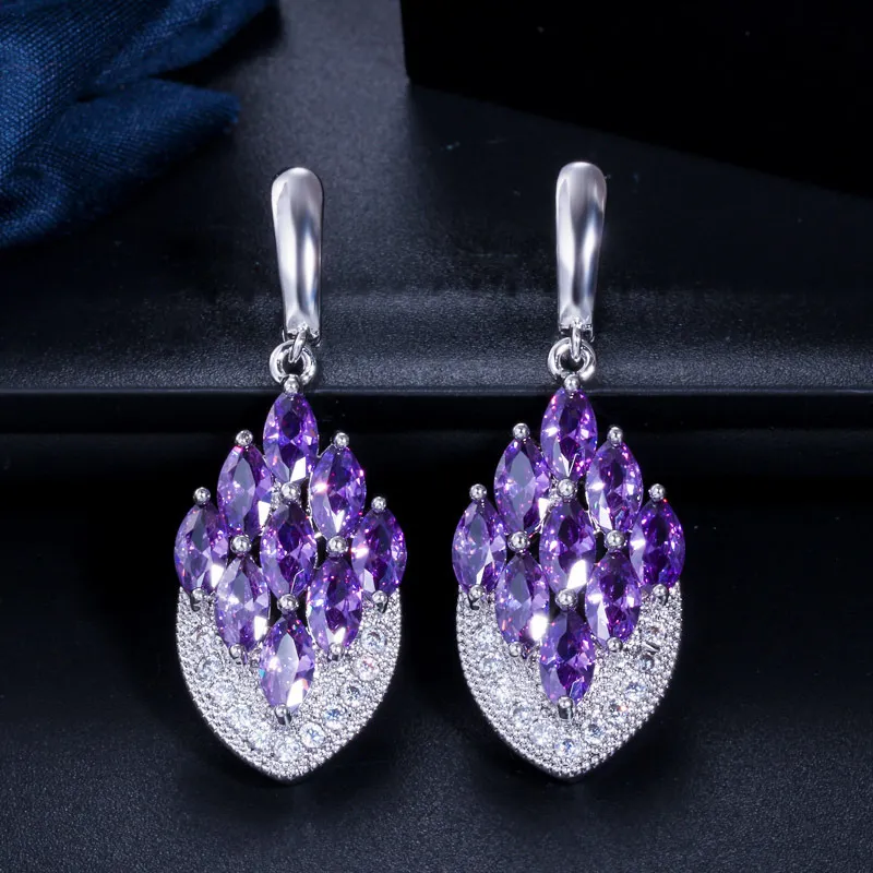 Europe and America Luxury Wedding Jewelry Shining Crystal Dangle Long Temperament Pendant Earrings Women Brand Geometric Earings
