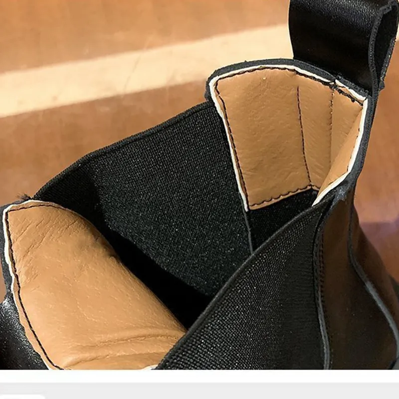 Chelsea-Stiefel für Damen in der Mitte der Wade, 5 cm Absatz, INS, gemütliche Designer-Slip-On-Plattform mit dicken Sohlen, britischer Winter-Frühling