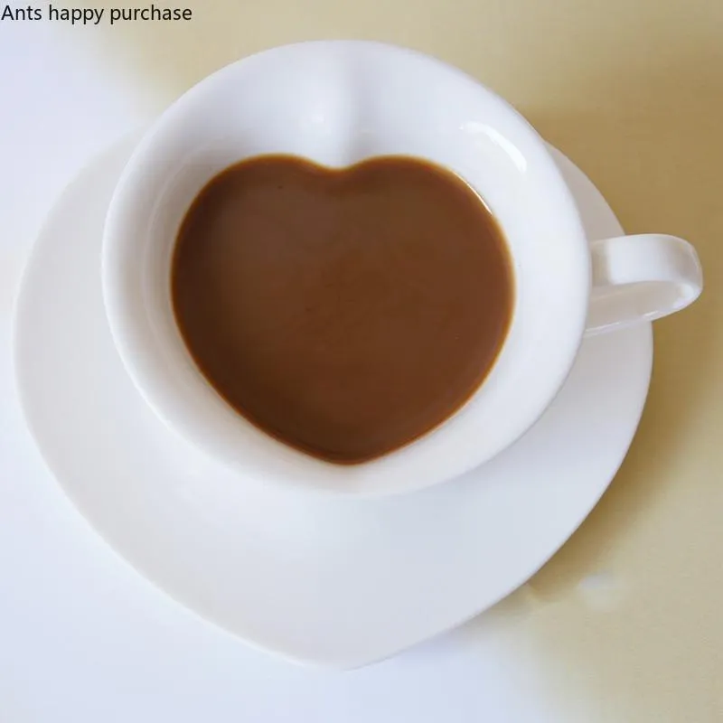 Tasses en céramique de Style européen, tasse à café et soucoupe en forme de cœur, ensemble de thé virgule blanc pur, ustensiles créatifs 224n