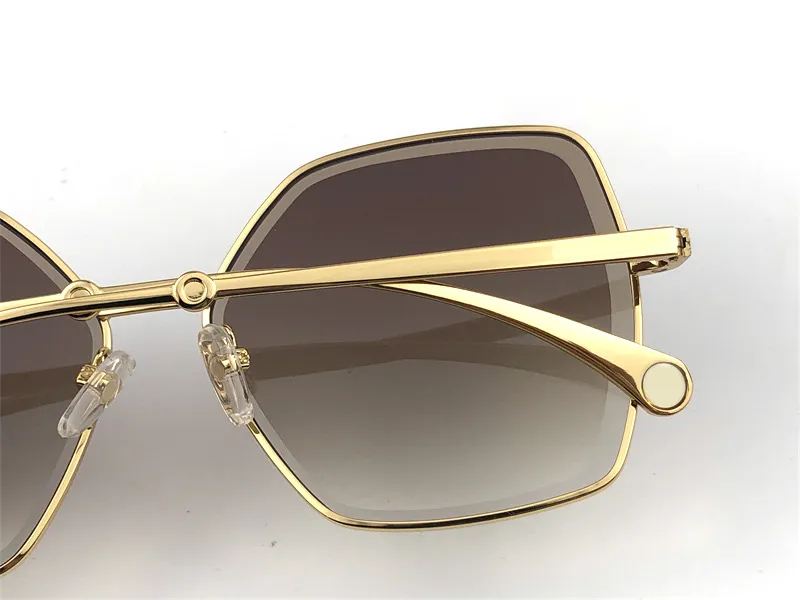 Nouvelles lunettes de soleil design de mode 4262 monture en métal carrée légère et confortable à porter des lunettes style simple et populaire uv400 p306D
