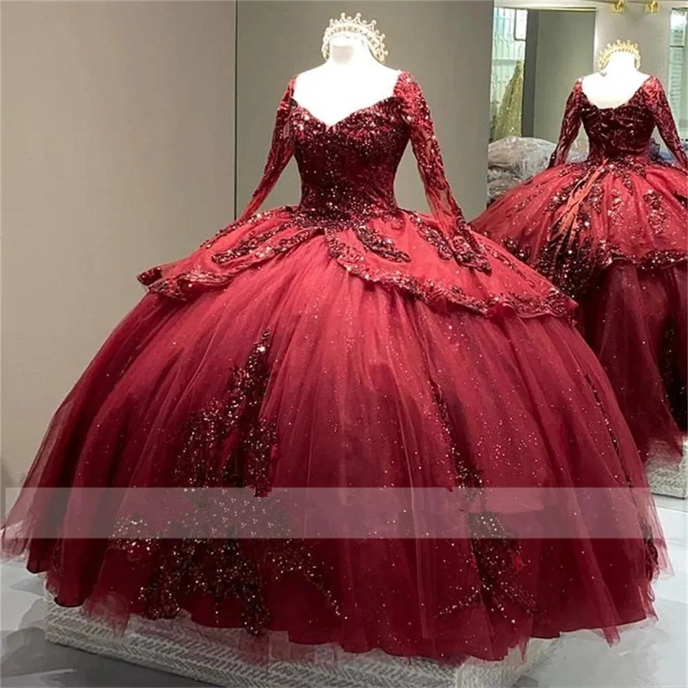 Bourgogne Sparkly Quinceanera klänningar 2022 Långärmad spets 3D -blommor paljetter Pärlor Princess Party Sweet 15 Ball Gown2437