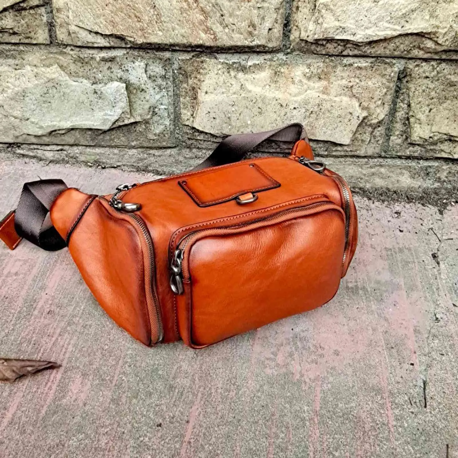 Waist bag 2021 Summer Handmade Men`s Vegetable Tanned Cow Cht Personalized Leather Single Shoulder Diagonal Brand Bag
