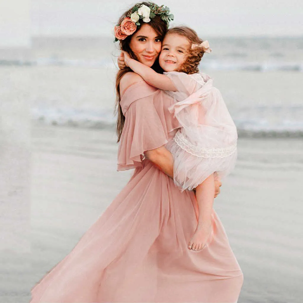 # 5 femmes élégantes enceintes maternité photographie accessoires à manches courtes volants couleurs unies hors de la robe Maxi Shoudler robe longue Q0713