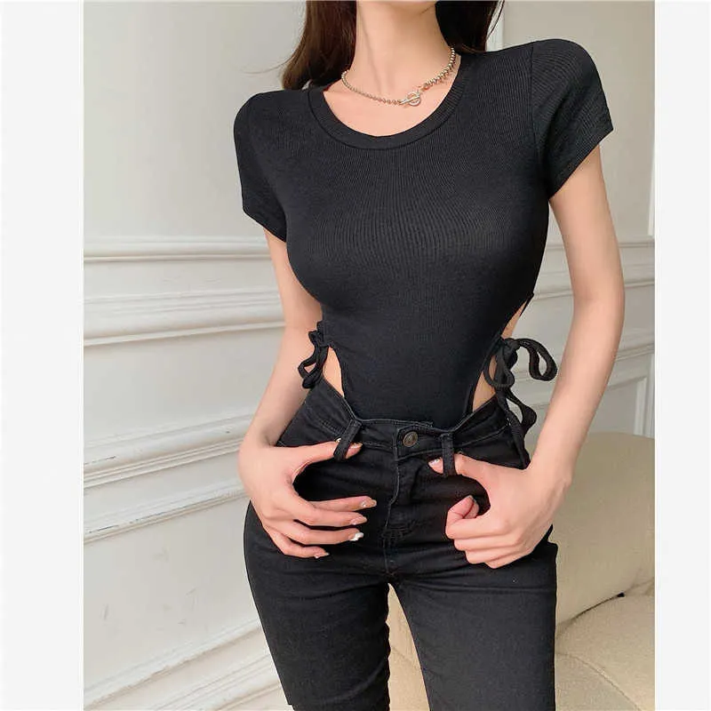 Womengaga 티셔츠 여성 패션 붕대 작은 둥근 목 노출 허리 섹시한 반팔 탑 새로운 여름 tshirt 2021 nr78 x0628